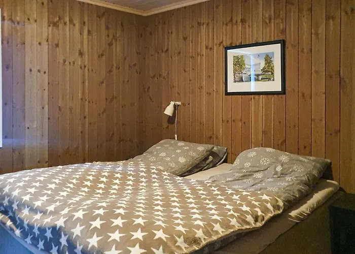 4 Bedroom Lovely In Semesterbostad *