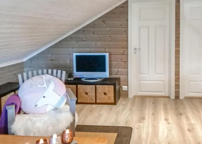 Semesterbostad 4 Bedroom Lovely In *